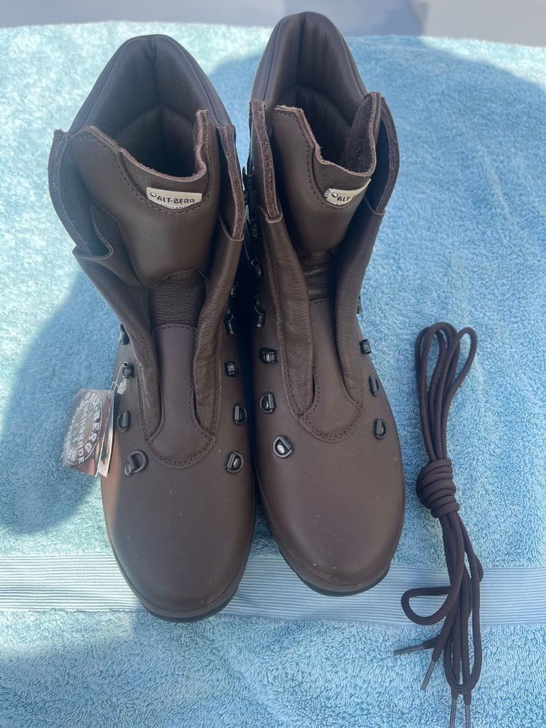 ALTBERG DEFENDER BOOTS COMBAT HIGH LIABILITY BROWN LADIES size 7