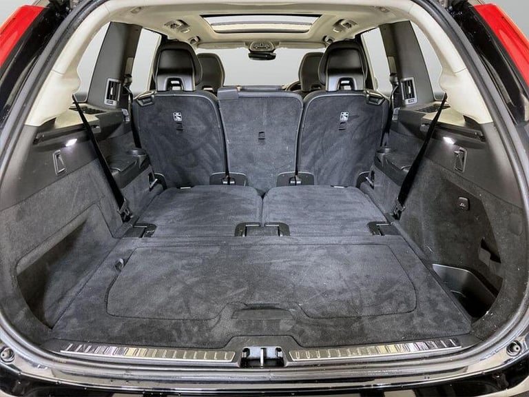 2022 Volvo XC90 2.0h T8 Recharge 18.8kWh Plus Auto 4WD Euro 6 (s/s) 5dr Automatic SUV Hybrid Auto...
