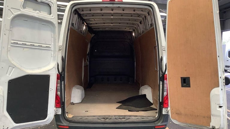 2021 Mercedes-Benz Sprinter 2.0 315 CDI Progressive RWD L3 H2 Euro 6 (s/s) 5dr PANEL VAN Diesel M...