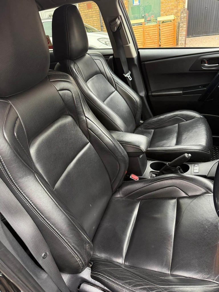 Pco car Toyota, AURIS, Estate, 2018, Other, 1798 (cc), 5 doors