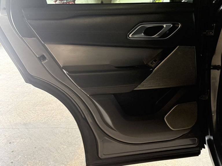 2018 Land Rover Range Rover Velar 2.0 D240 R-Dynamic HSE SUV 5dr Diesel Auto 4WD Euro 6 (s/s) (24...