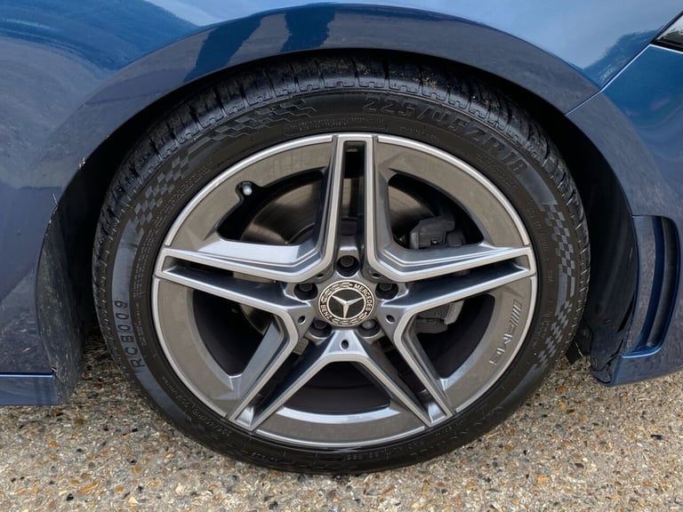 2020 Mercedes-Benz A-Class A200 AMG Line 5dr HATCHBACK PETROL Manual