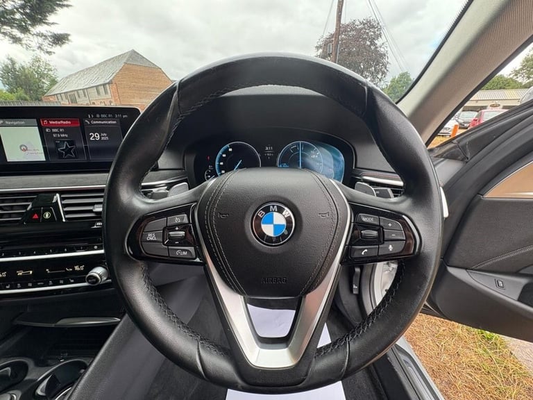 2018 68 BMW 5 SERIES 2.0 520D SE SALOON 4DR DIESEL AUTO EURO 6 (S/S) (190 PS) DI