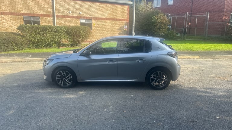 2023 Peugeot 208 1.2 PureTech 100 Allure Premium + 5dr Petrol Hatchback Hatchback Petrol Manual