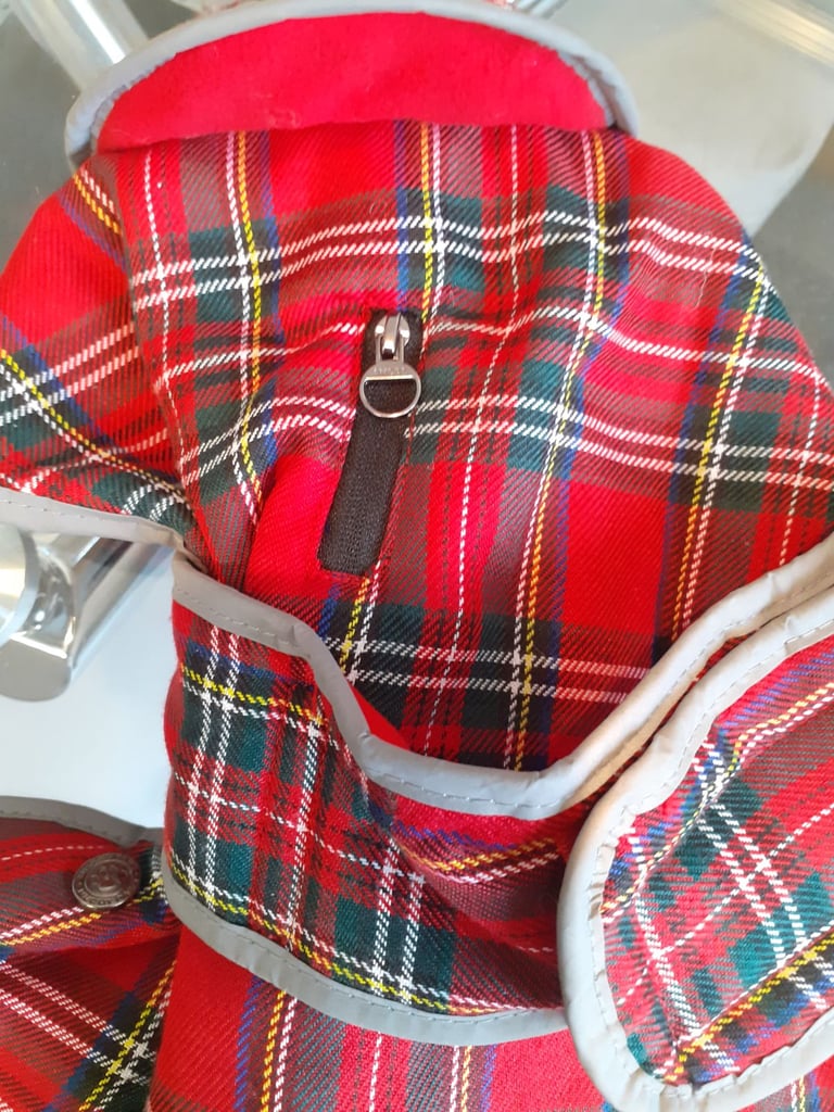 Puppy Tartan dog bed and coat £15