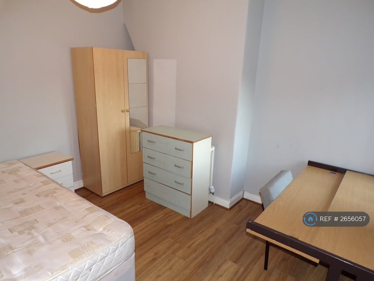7 bedroom house in Talbot Road, Manchester, M14 (7 bed) (#2656057)
