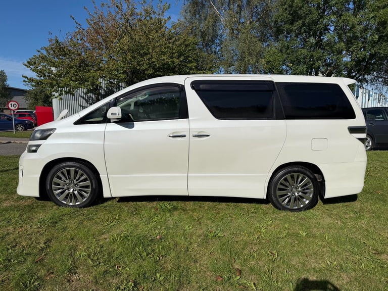 2012 TOYOTA VELLFIRE, WHITE,Golden Eyes 2, 2.4ltr. 7 Seater, Twin Sun roofs, 