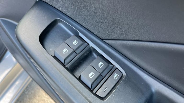 2025 MG MG3 1.5 Hybrid+ MHEV SE Hatchback 5dr Petrol Hybrid Auto Euro 6 (s/s) (194 ps) Hatchback ...