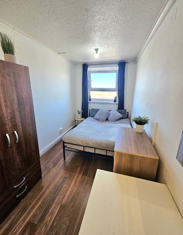 image for 💫Affordable Double Room Available for Rent – Bow, E3📍