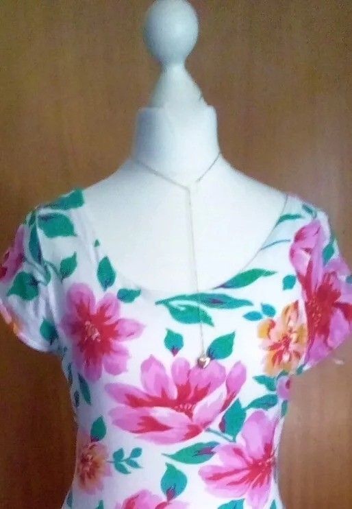 image for 80's White Large Floral Print Scoop Neck Summer Dress. Size 8 -10.POST OR COLLECT