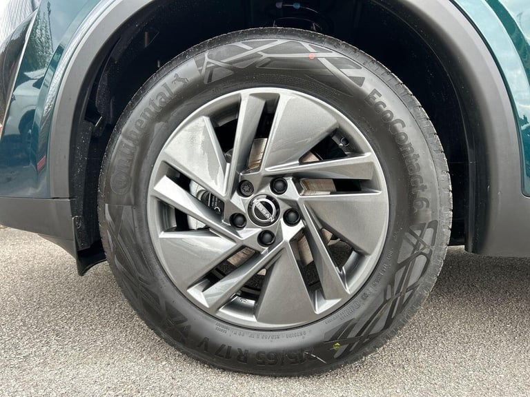 2025 Nissan Qashqai 1.3 DiG-T MH Acenta Premium 5dr HATCHBACK PETROL Manual