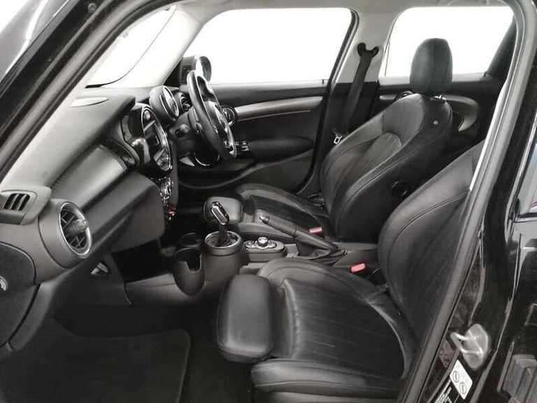 2019 MINI Cooper 2.0 Exclusive Hatchback 5dr HATCHBACK Petrol Automatic