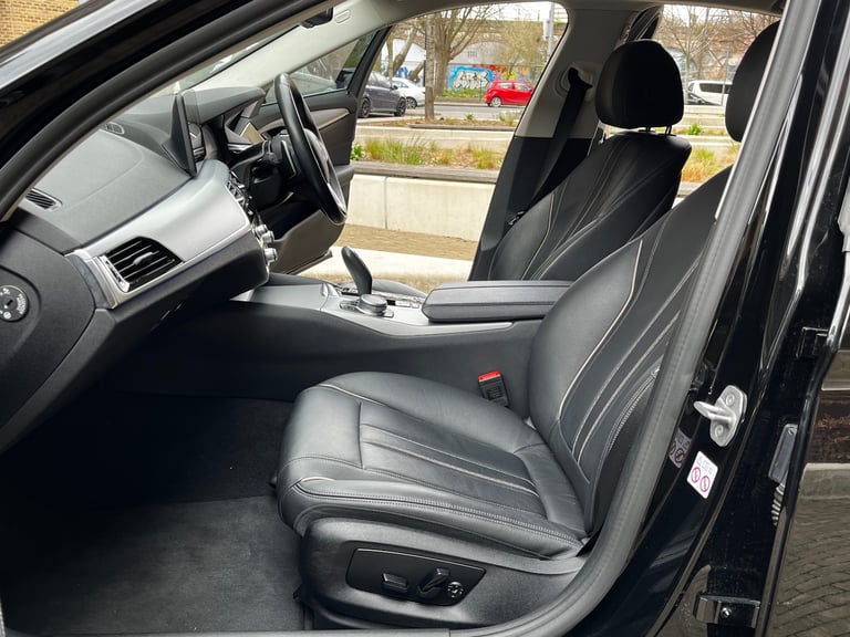2021 BMW 5 Series 2.0 520d MHT SE Saloon 