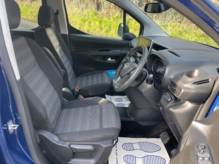  Vauxhall Combo-life 1.2 Turbo 130 SE 5dr AUTOMATIC WHEELCHAIR ACCESSIBLE