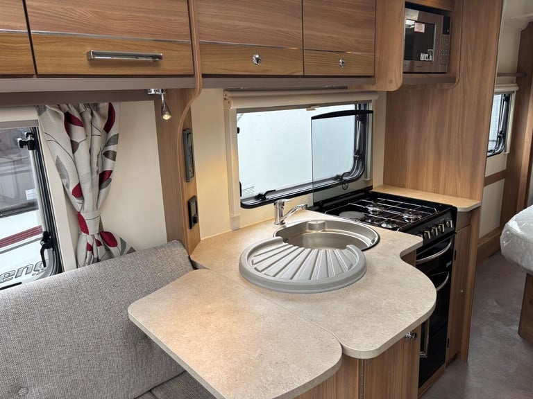 2017 BAILEY PEGASUS BRINDISI, 4 BERTH WITH ISLAND BED, NEW MATTRESS