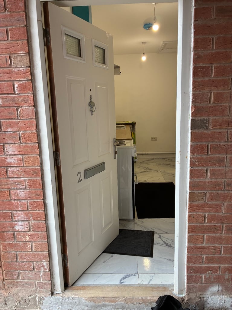 Flat to let Walsall 