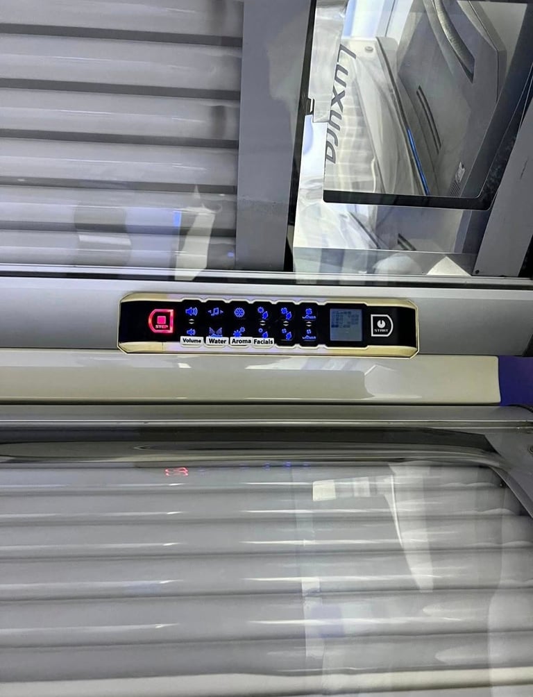 image for Luxura GT Commercial Sunbed for Sale