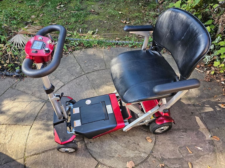Drive Devilbiss AutoFold Elite Auto Folding Mobility Scooter With Suspension