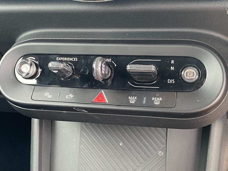 2024 MINI Cooper 1.5 C Sport Auto 3dr - OLED Infotainment Screen &amp; Rear Camera &amp; CarPlay ...