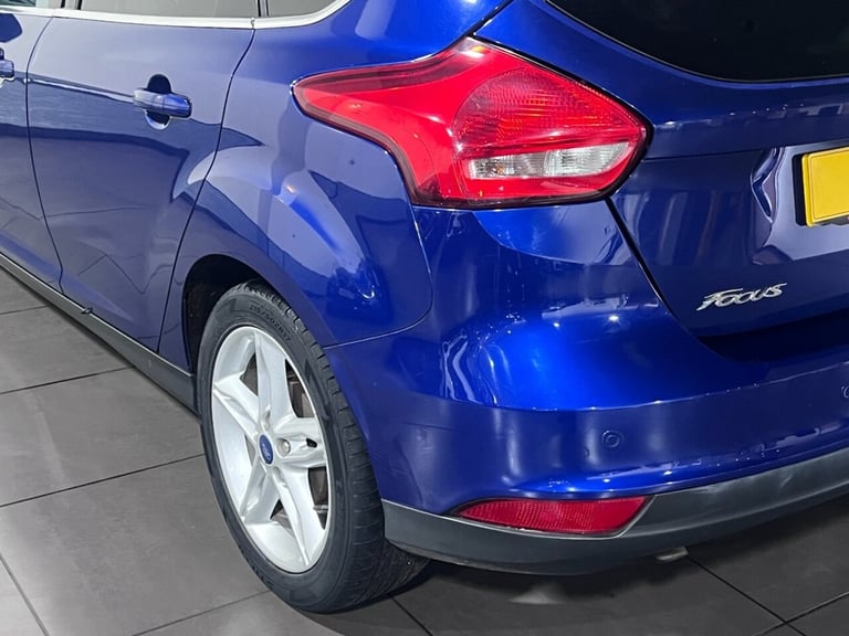 2016 Ford Focus 1.0 EcoBoost 125 Titanium 5dr HATCHBACK PETROL Manual