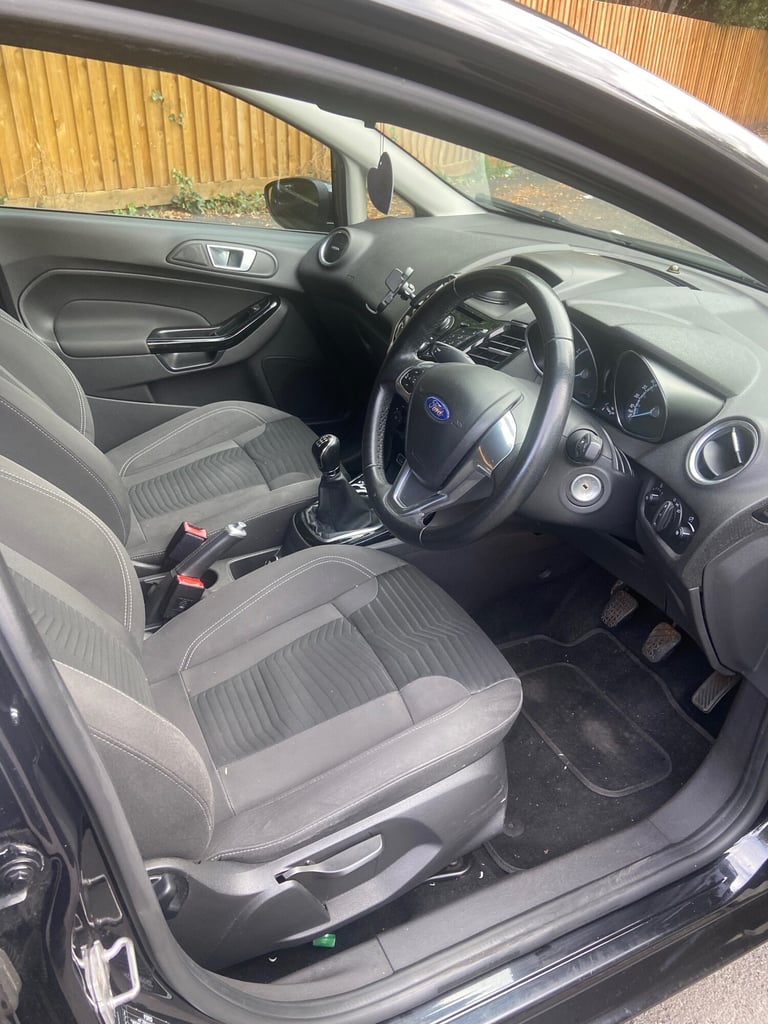 2014 Ford Fiesta 1.0 EcoBoost Zetec 5dr HATCHBACK Petrol Manual