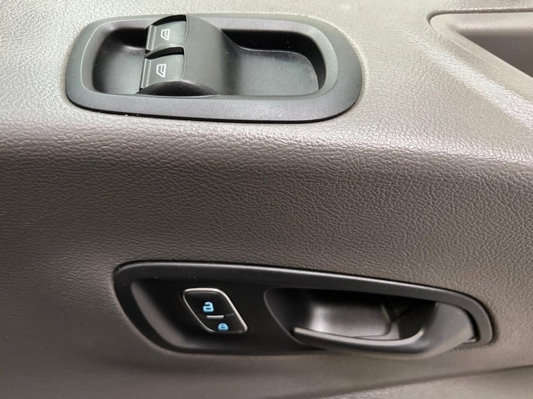 2019 Ford Transit 2.0 350 EcoBlue Leader RWD L3 H3 Euro 6 (s/s) 5dr PANEL VAN Diesel Manual