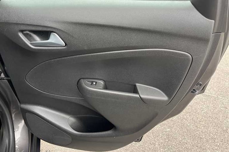 2021 Vauxhall Crossland 1.2i (83 PS) SE 5 Door Petrol SUV *** 1 Private Owner from New *** SUV Pe...