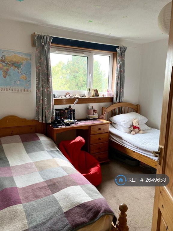 2 bedroom flat in Watson Street, Dundee, DD4 (2 bed) (#2649653)