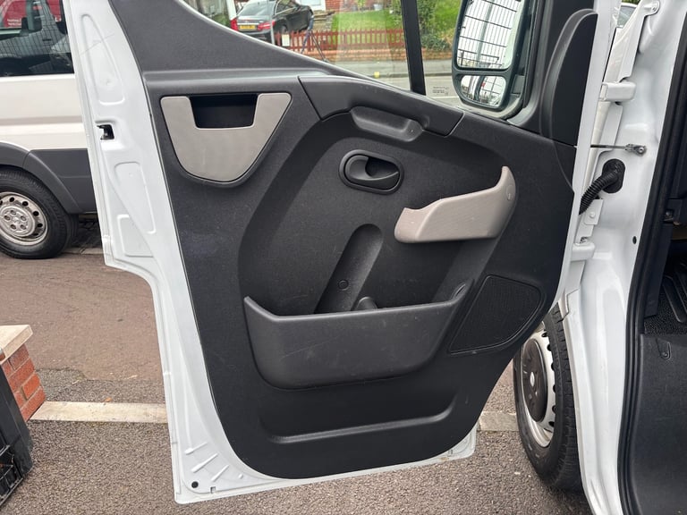 2016 Nissan NV400 2.3 dCi 125ps H1 SE TIPPER Tipper Diesel Manual