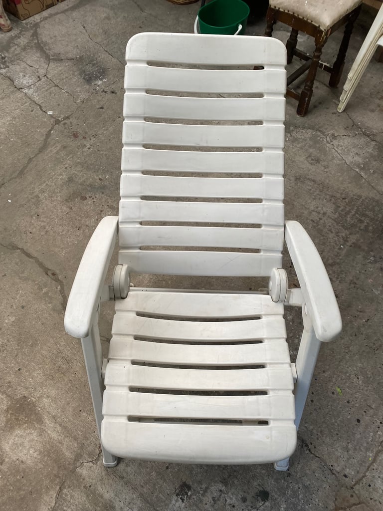image for Recliner plastic chair 