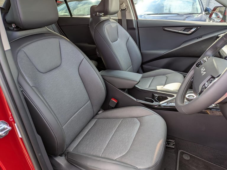  Kia Niro 64.8kWh 4 Auto 5dr Electric Automatic