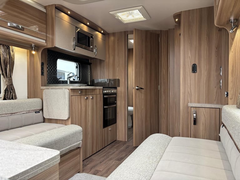 20 SWIFT CHALLENGER 835 X, SPECIAL EDITION CELESTE, AWD MOVER, ALDE, TALL FRIDGE