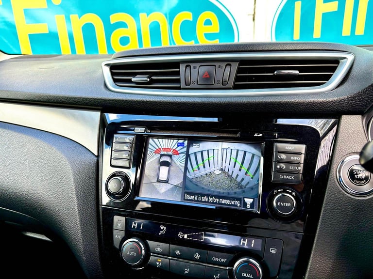 CAN'T GET CREDIT? CALL US! Nissan Qashqai 1.5 dCi N-Connecta, Manual - £199 DEPOSIT, £76 PER WEEK