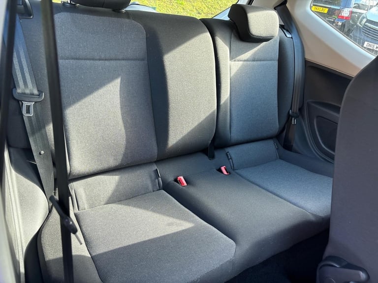 VOLKSWAGEN UP 1.0 Move up! 2014