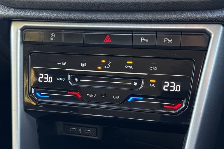 2022 Volkswagen T-Roc 1.0 TSI Life Euro 6 (s/s) 5dr SUV PETROL Manual