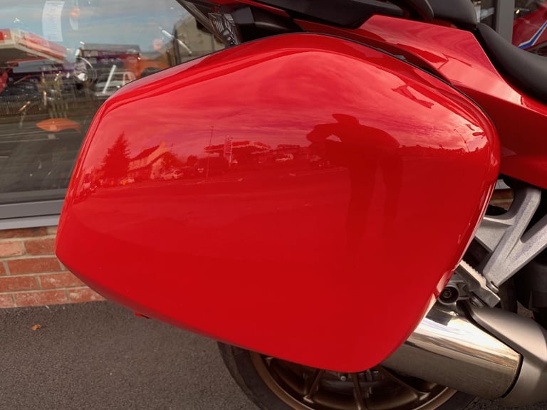 Honda VFR 800 - 2 YEAR WARRANTY 