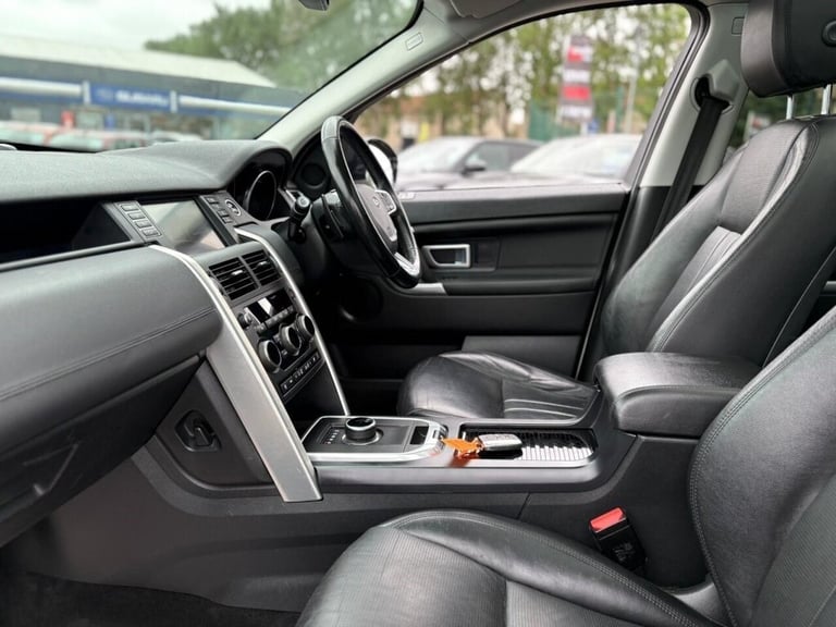 2017 Land Rover Discovery Sport 2.0 TD4 HSE Black SUV 5dr Diesel Auto 4WD Euro 6 (s/s) (180 ps) E...