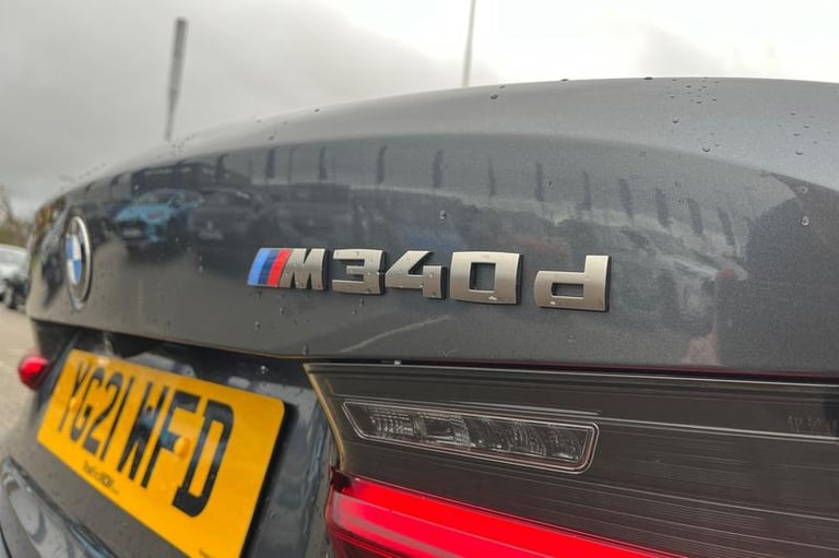 2021 BMW 3 Series 3.0 M340d MHT Saloon 4dr Diesel Hybrid Auto xDrive Euro 6 (s/s) (340 ps) Au Sal...