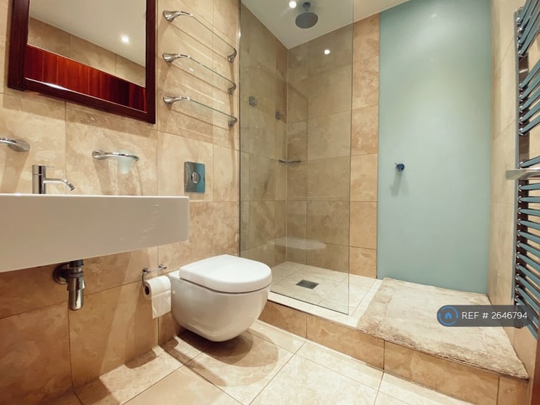 2 bedroom flat in Liverpool, Liverpool, L3 (2 bed) (#2646794)