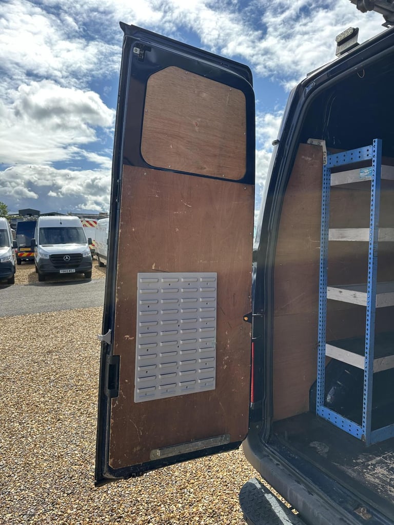 2013 Ford Transit 2.2 TDCi 350 Panel Van 3dr Diesel Manual FWD L2 H3 (209 g/km, 123 bhp) Panel Va...