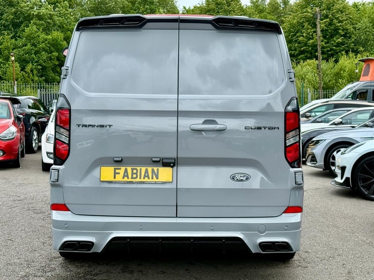 2024 Ford Transit Custom 2.0 Limited Auto **Motion R Kit - Day Van - 5 Seater**
