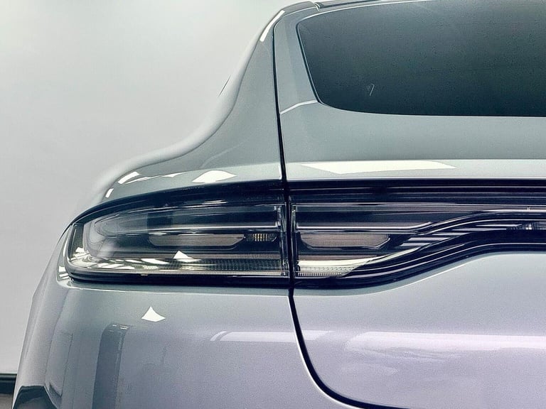 PORSCHE PANAMERA 2.9 V6 E-Hybrid 17.9kWh 4 Saloon PDK 4WD Euro 6 (s/s) 5dr (3.6