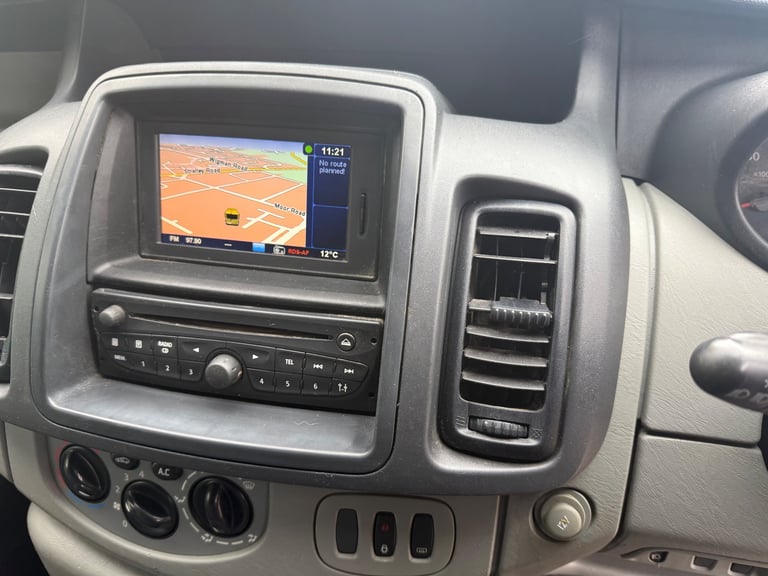 2010 Renault Trafic Sportive Sat Nav Lwb Alloys Black Vauxhall vivaro Sportive