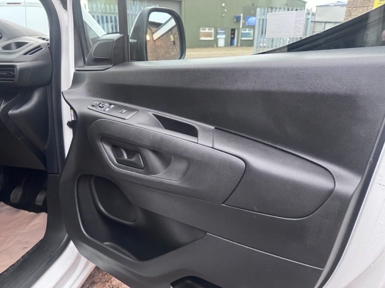 2020 Peugeot Partner 1.5 BlueHDi 950 Professional Long Panel Van 6dr Diesel Manual LWB Euro 6 (1 ...