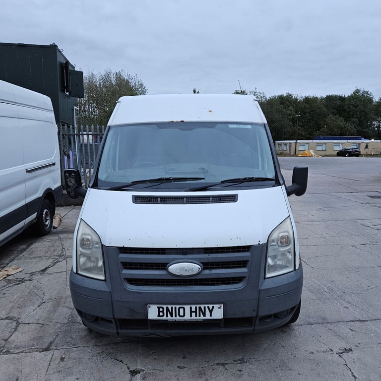 2.4 2010 Transit - Spares or Repairs