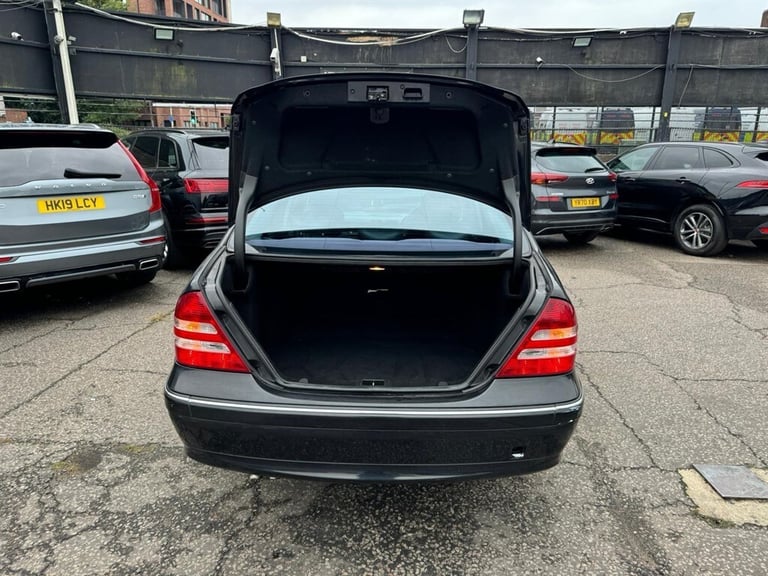 2006 Mercedes-Benz C-Class 1.8 Kompressor Avantgarde SE 4dr Saloon Petrol Automatic