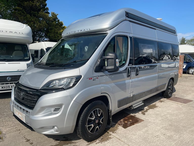 AUTO TRAIL V LINE 620 Sport - Fixed Bed - 3 Berth - Automatic - Motorhome