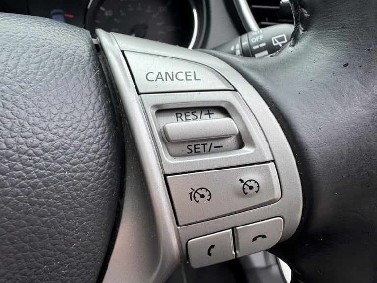 2014 Nissan Qashqai DCI ACENTA PREMIUM Hatchback Diesel Automatic
