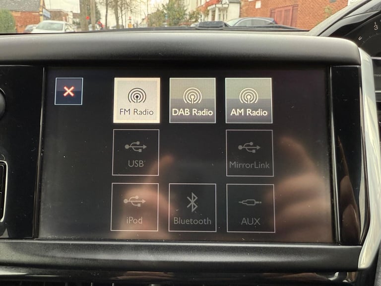 2016 Peugeot 208 1.2 PureTech Allure Euro 6 (s/s) 3dr HATCHBACK Petrol Manual