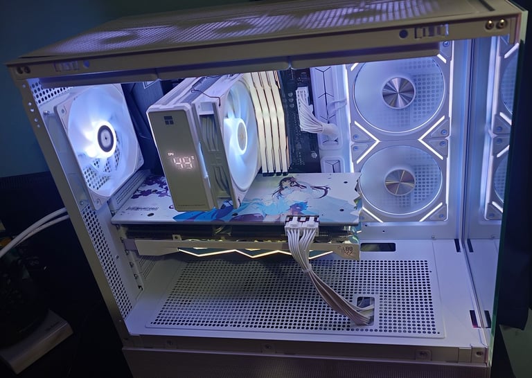 White Powerful Custom Gaming PC | RX 6800XT 16GB | Ryzen 7 3800X | 32GB RAM | 2TB SSD | Win 11 Pro